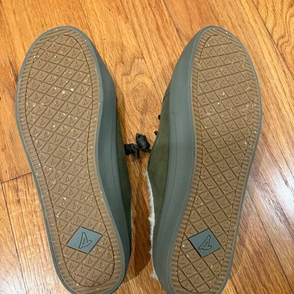 Never worn Sperry Women’s Crest Cozy Mule - Picture 2 of 3